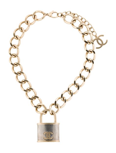 chanel padlock necklace